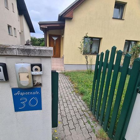 Small-Comfy Guest House In Donaustadt Garden - Not Shared! 비엔나 외부 사진