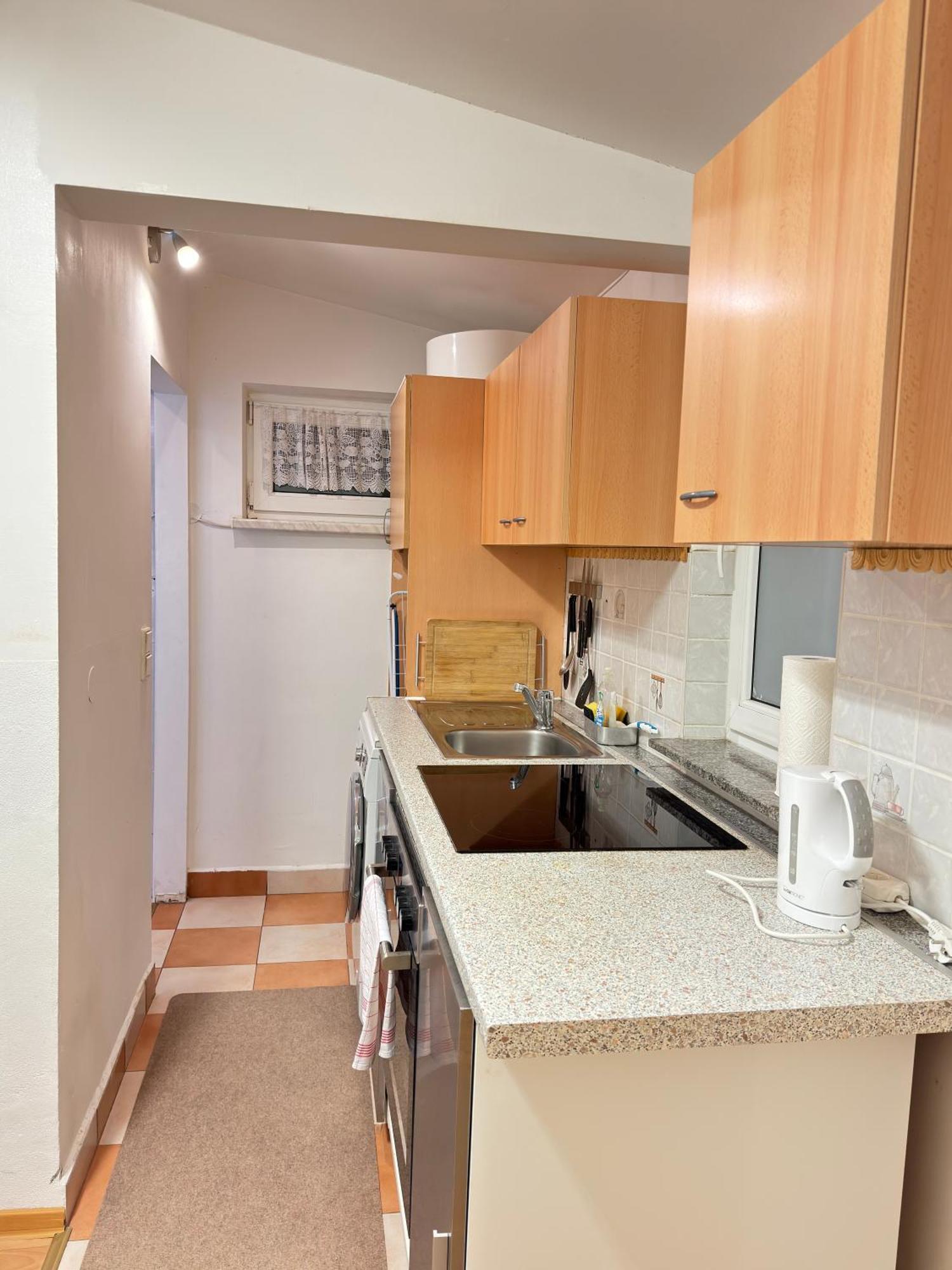 Small-Comfy Guest House In Donaustadt Garden - Not Shared! 비엔나 외부 사진